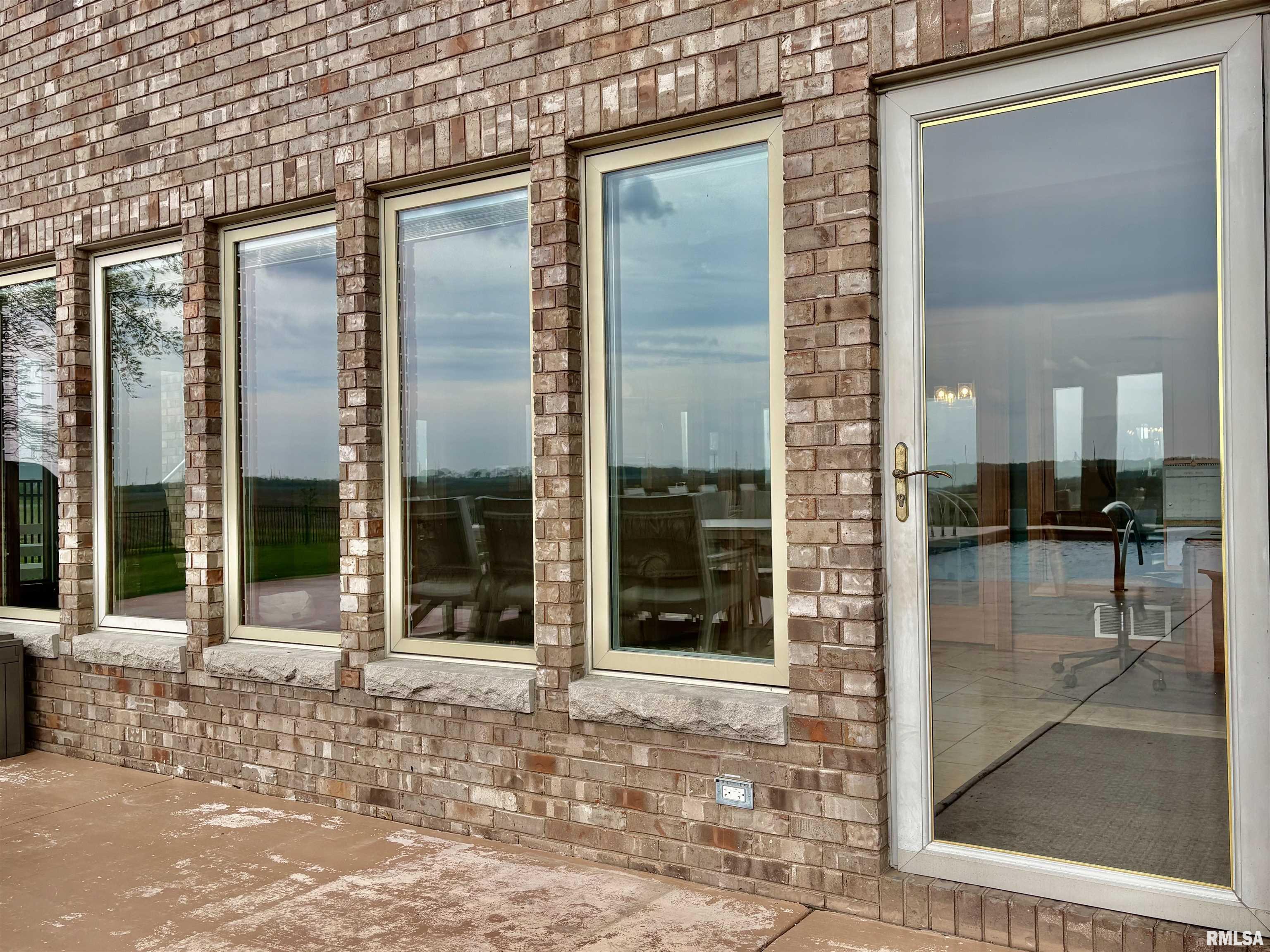 1572 Liberty Road Jacksonville, IL 62650 - Photo 66 of 82