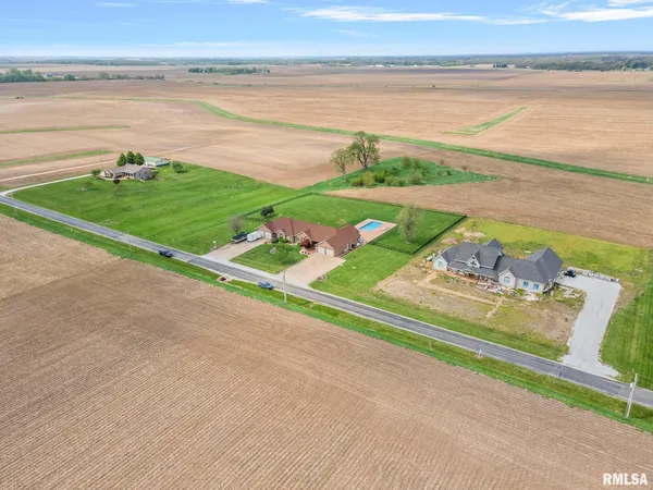$489,900 | 1572 Liberty Road, Jacksonville, IL 62650
