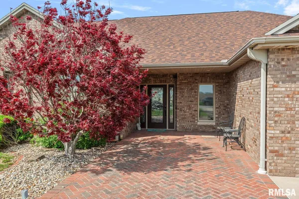 $489,900 | 1572 Liberty Road, Jacksonville, IL 62650
