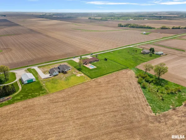 $489,900 | 1572 Liberty Road, Jacksonville, IL 62650