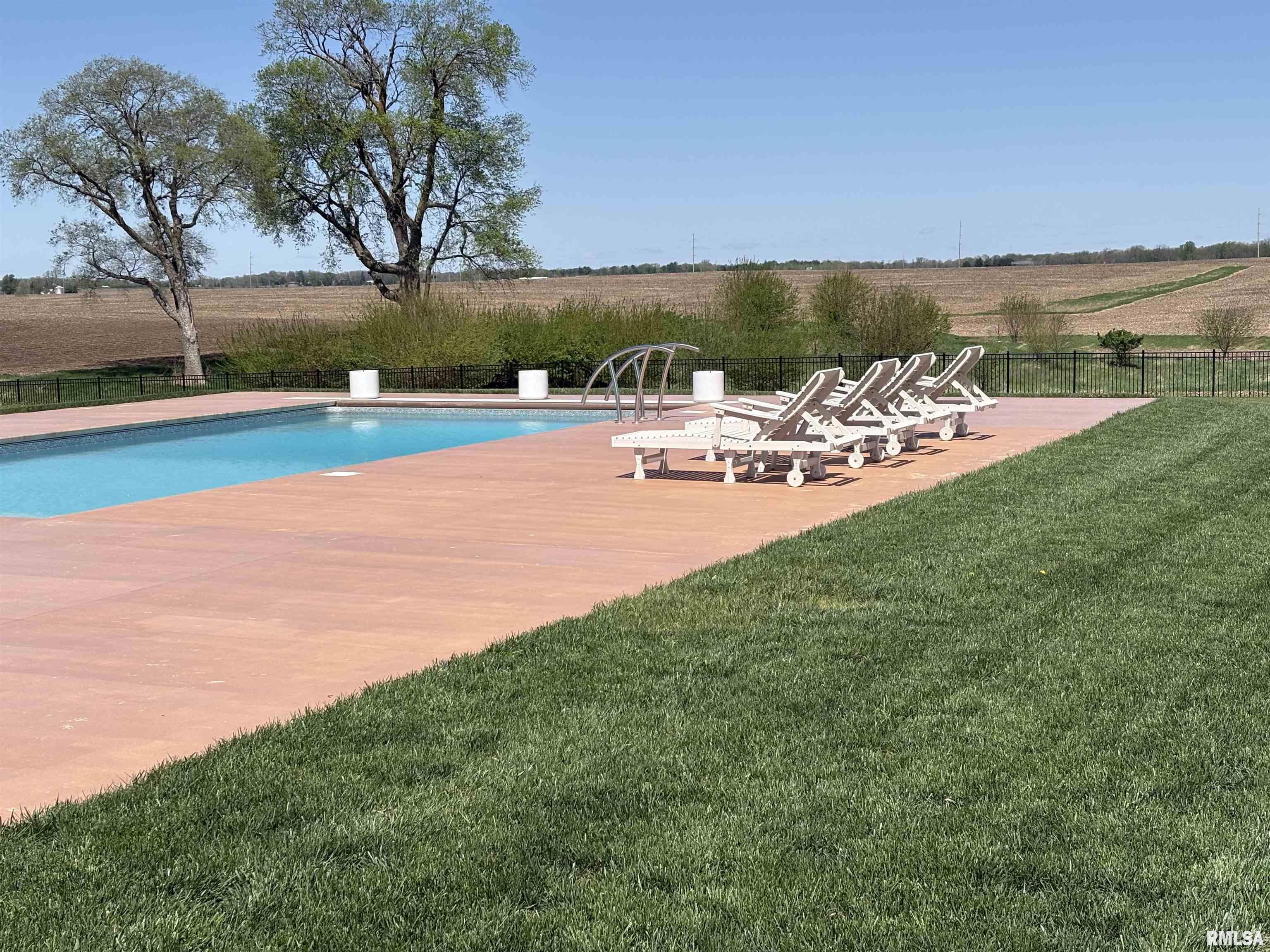 1572 Liberty Road Jacksonville, IL 62650 - Photo 80 of 82