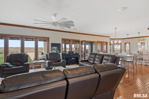 $489,900 | 1572 Liberty Road, Jacksonville, IL 62650