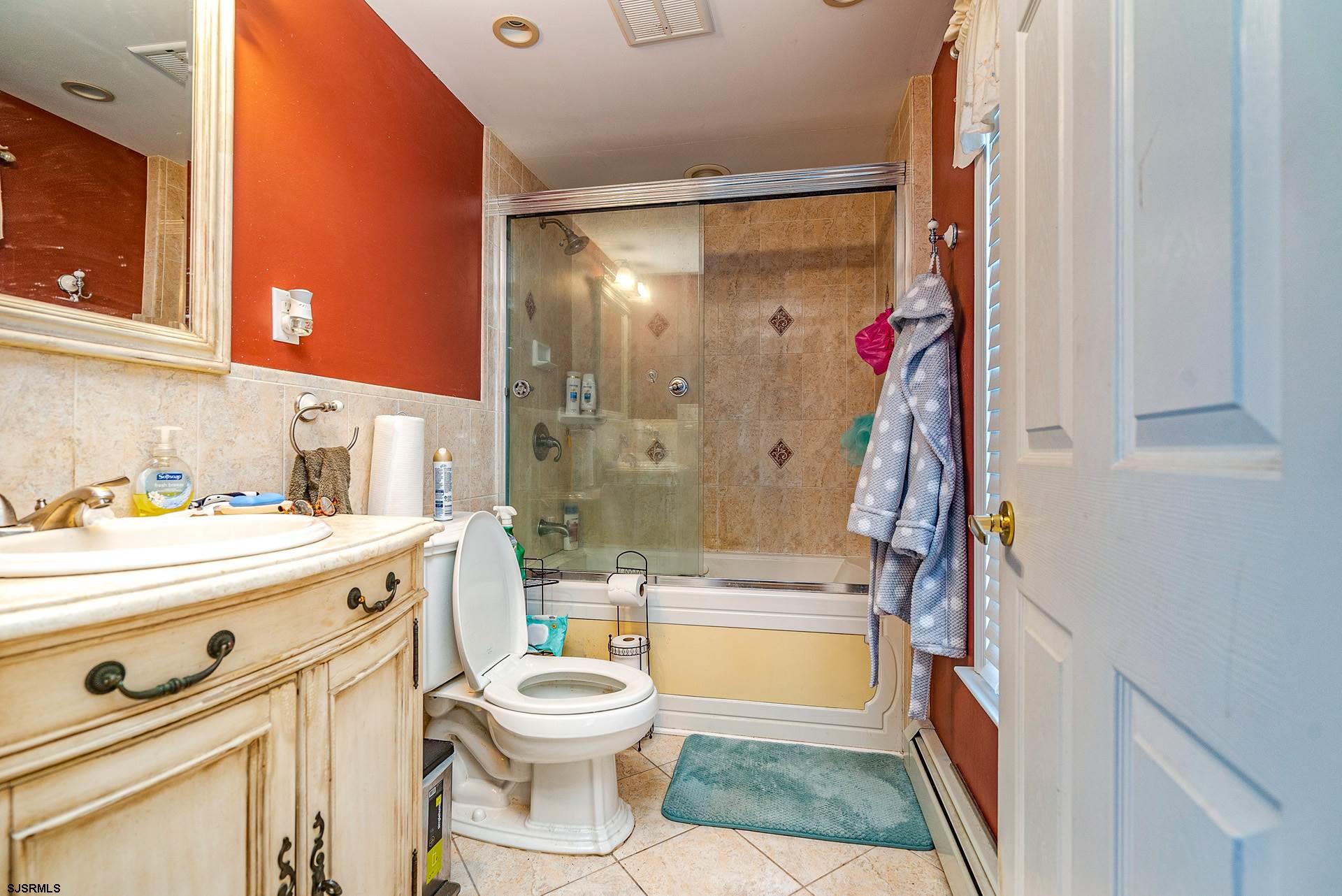 1316 West Mill Road Northfield, NJ 08225 - Photo 11 of 25 Gallery Image 11