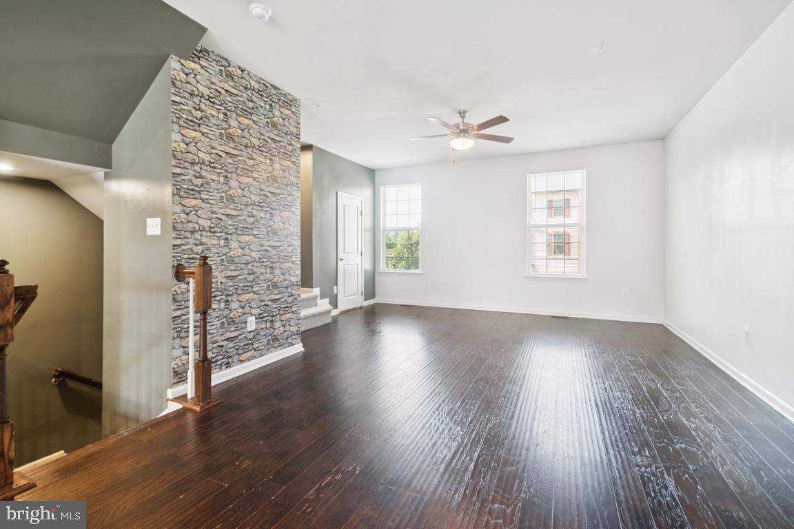 2932 Hebron Lane Hanover, MD 21076 - Photo 10 of 25 Living Room