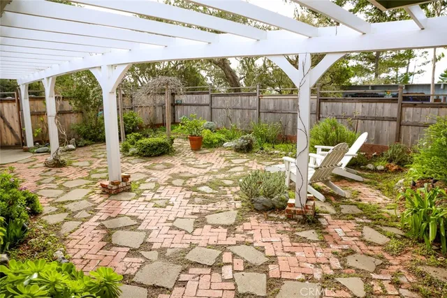 $1,100,000 | 2410 Langton Street, Cambria, CA 93428