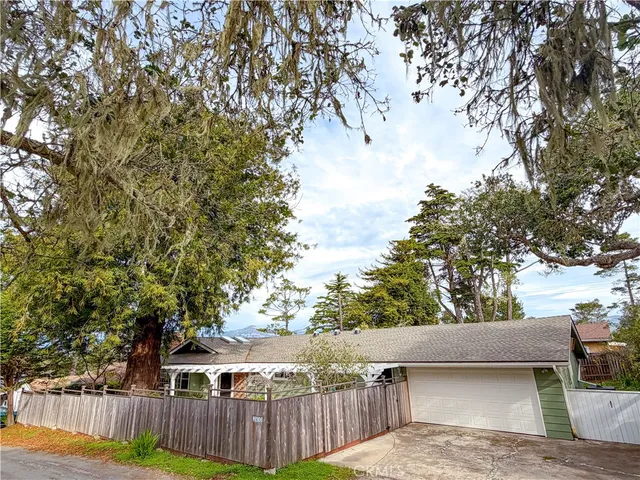 $1,100,000 | 2410 Langton Street, Cambria, CA 93428