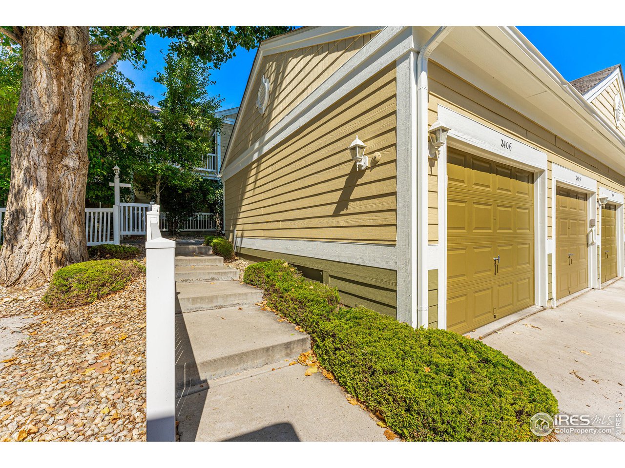 4501 Nelson Road, Unit 2405 Longmont, CO 80503 - Photo 18 of 30 Entry Walkway!