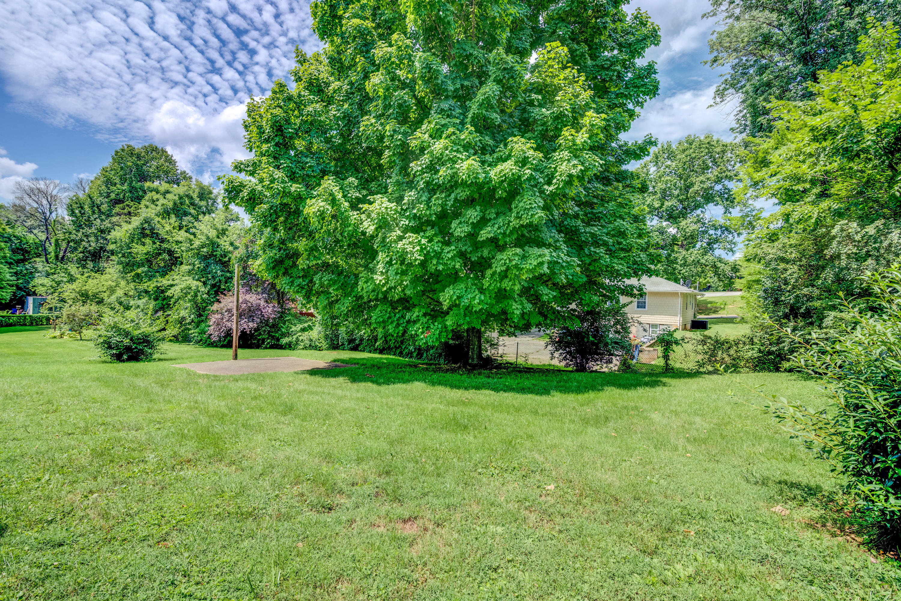 5321 Rondo Road Northeast Knoxville, TN 37918 - Photo 5 of 20 19