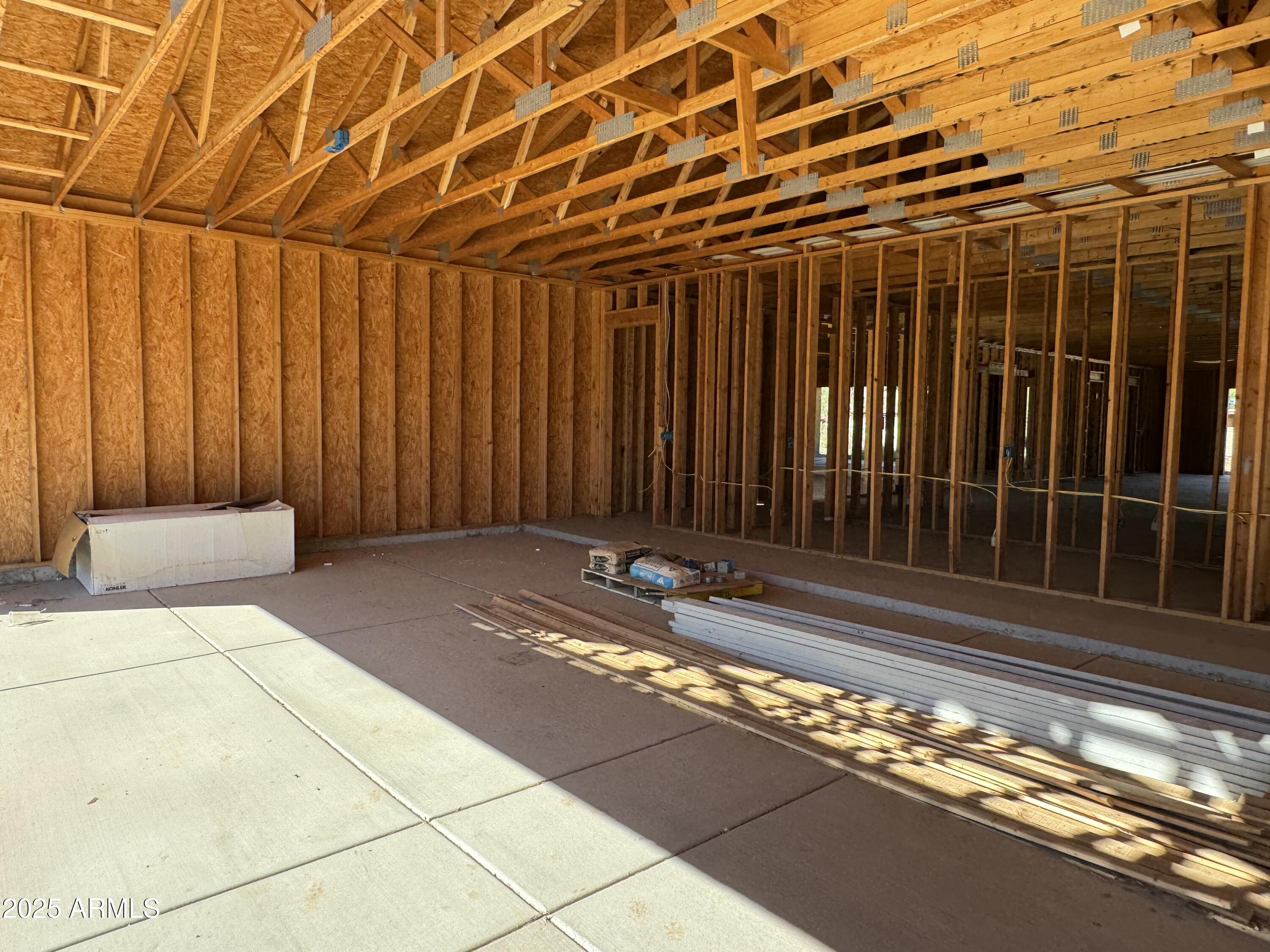 18526 East Cloud Road Queen Creek, AZ 85142 - Photo 3 of 5 a view of a patio