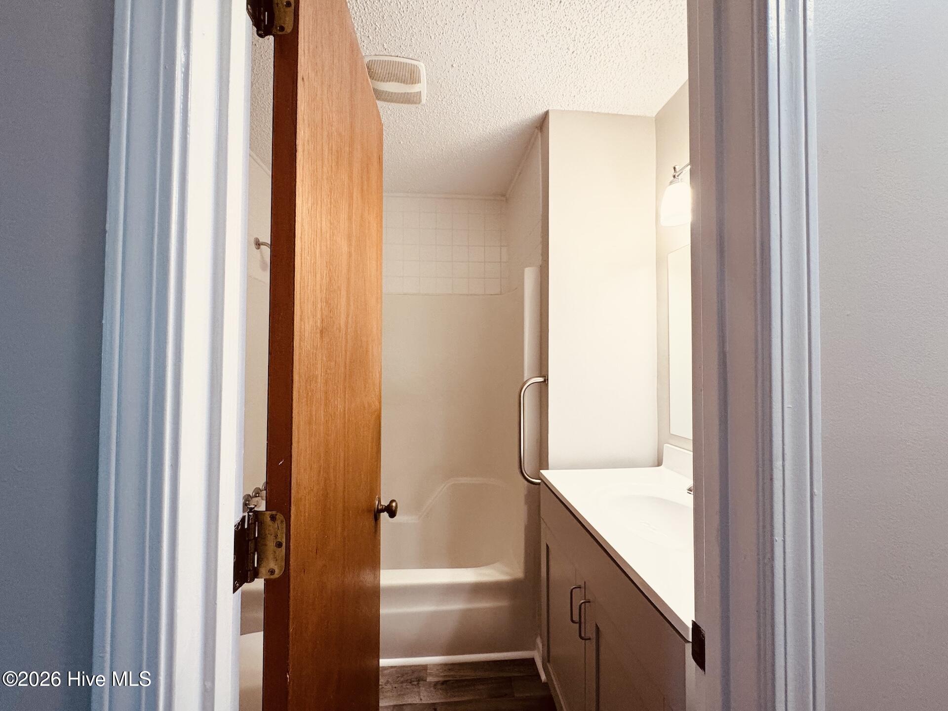 204 Walnut Creek Road Jacksonville, NC 28546 - Photo 14 of 23 14 hall bath