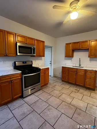 $1,900 | 109-111 Park Terrace, Unit 1, Bridgeport, CT 06604