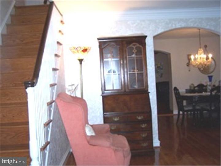 411 Upland Road Havertown, PA 19083 - Photo 4 of 25 Living Room