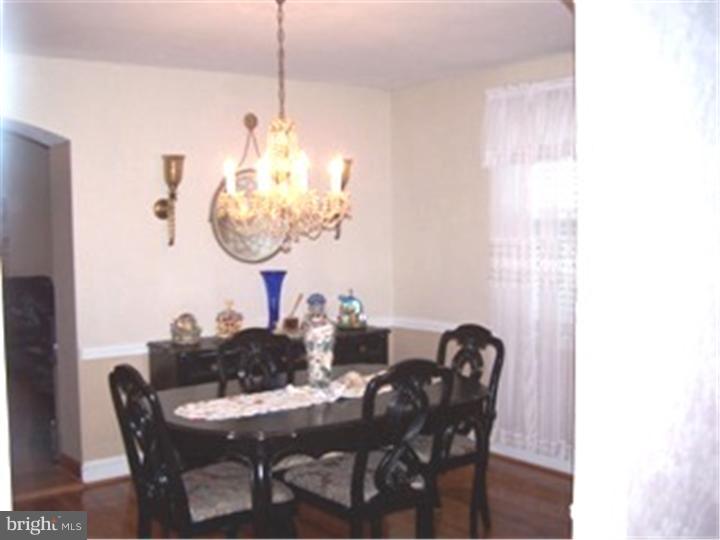 411 Upland Road Havertown, PA 19083 - Photo 5 of 25 Dining Room