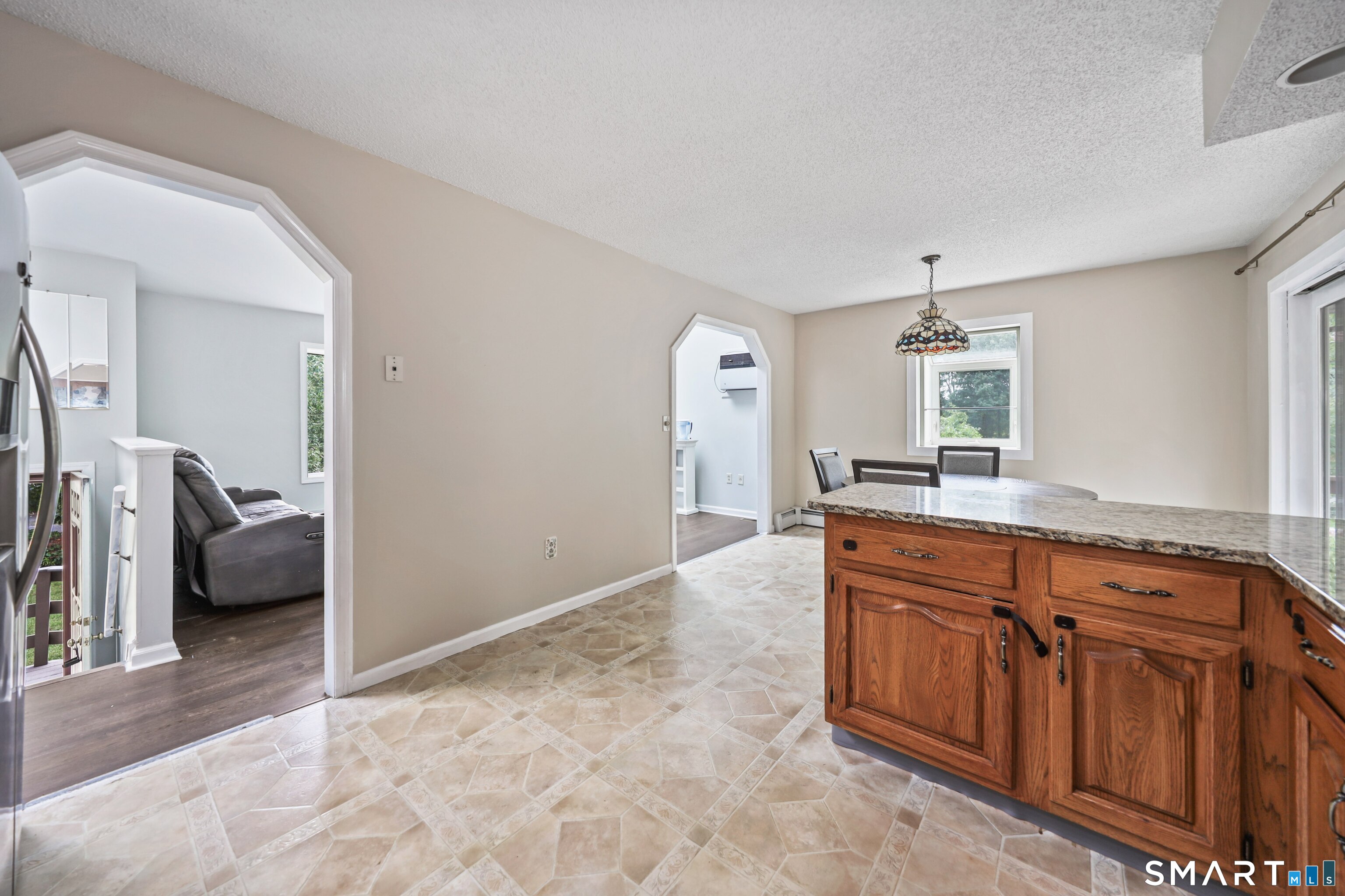 136 Babbitt Road Thomaston, CT 06787 - Photo 9 of 40 Gallery Image 9