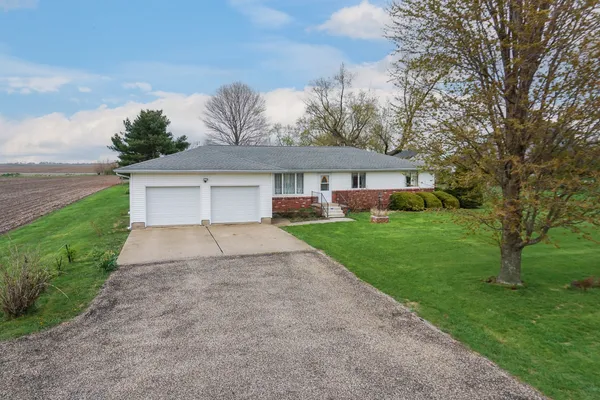 $209,900 | 1109 West 4th Street, Delavan, IL 61734