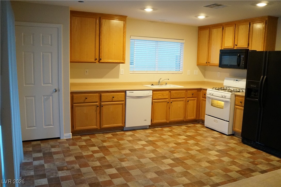 8657 Palomino Ranch Street Las Vegas, NV 89131 - Photo 2 of 20