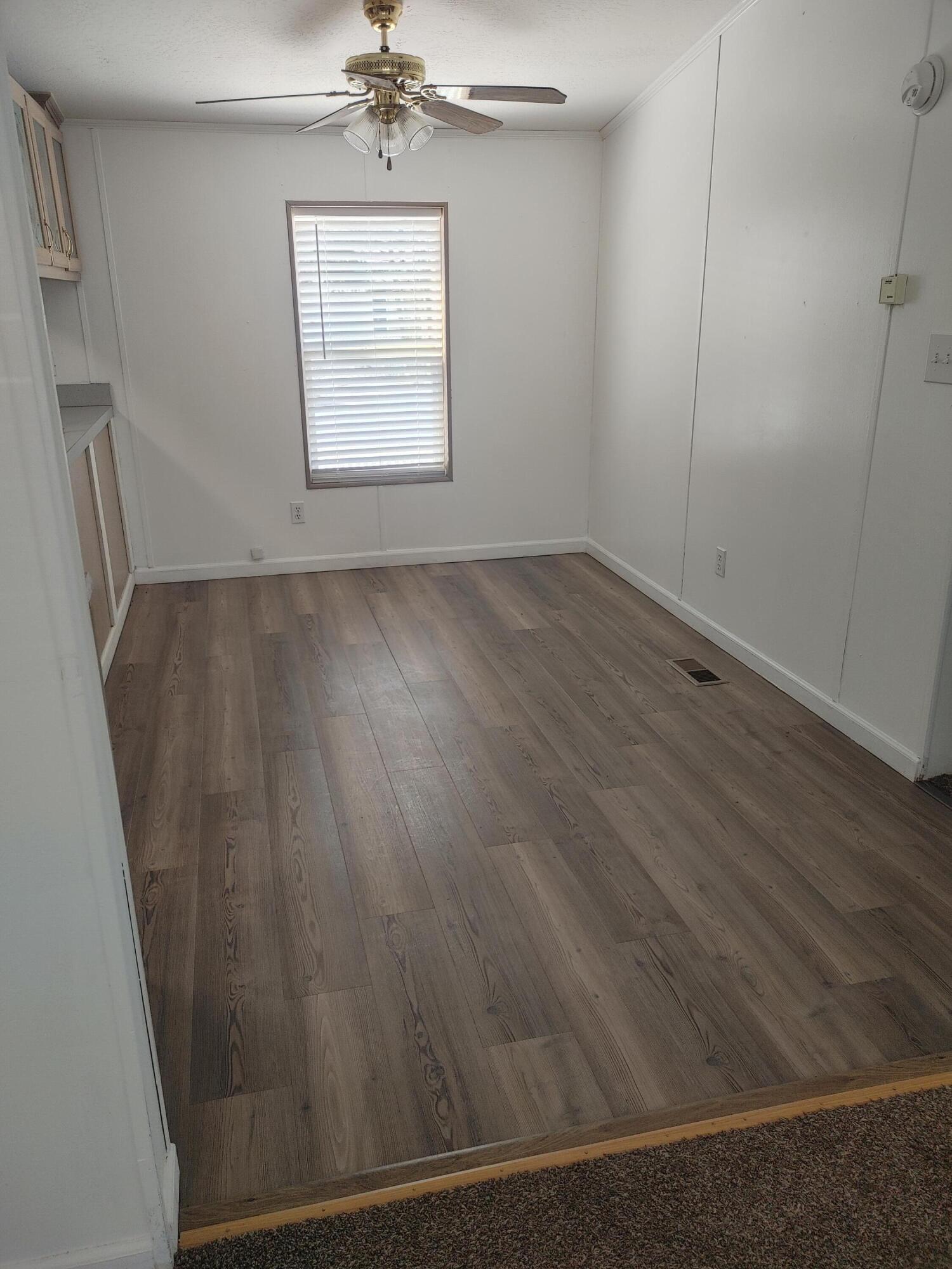 474 4th Street Madras, OR 97741 - Photo 22 of 29 4th dining room