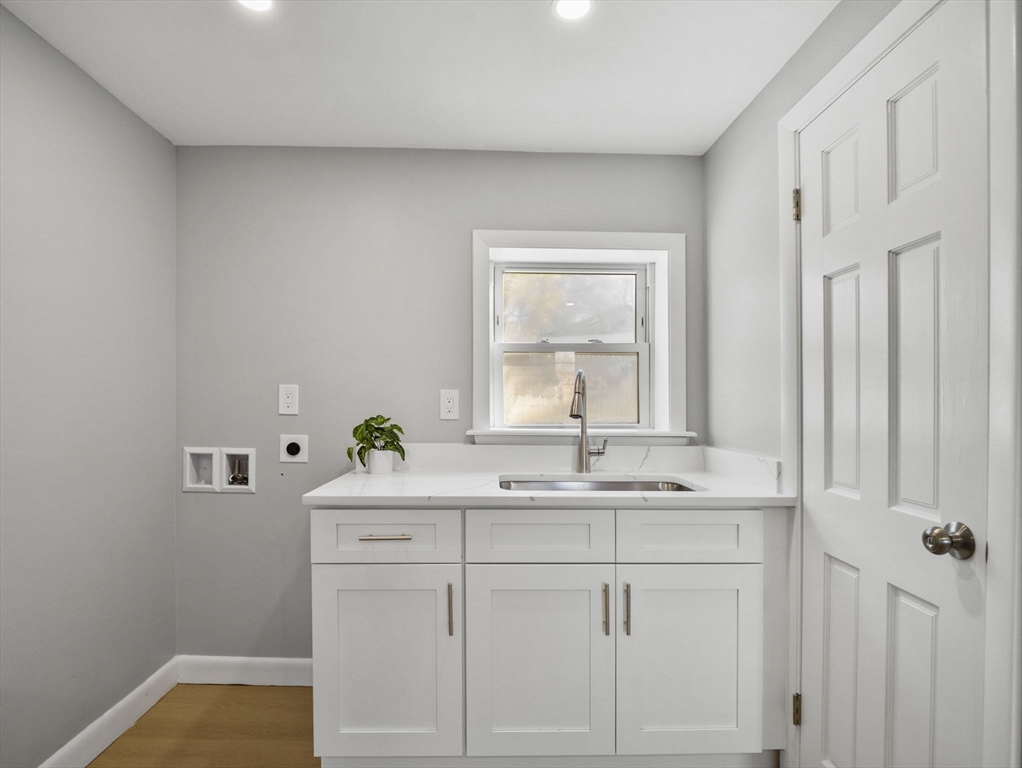 27 Hodgkins Road Rockport, MA 01966 - Photo 19 of 37