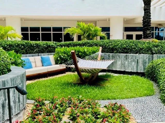 $7,811 | 6799 Collins Avenue, Unit 412, Miami Beach, FL 33141