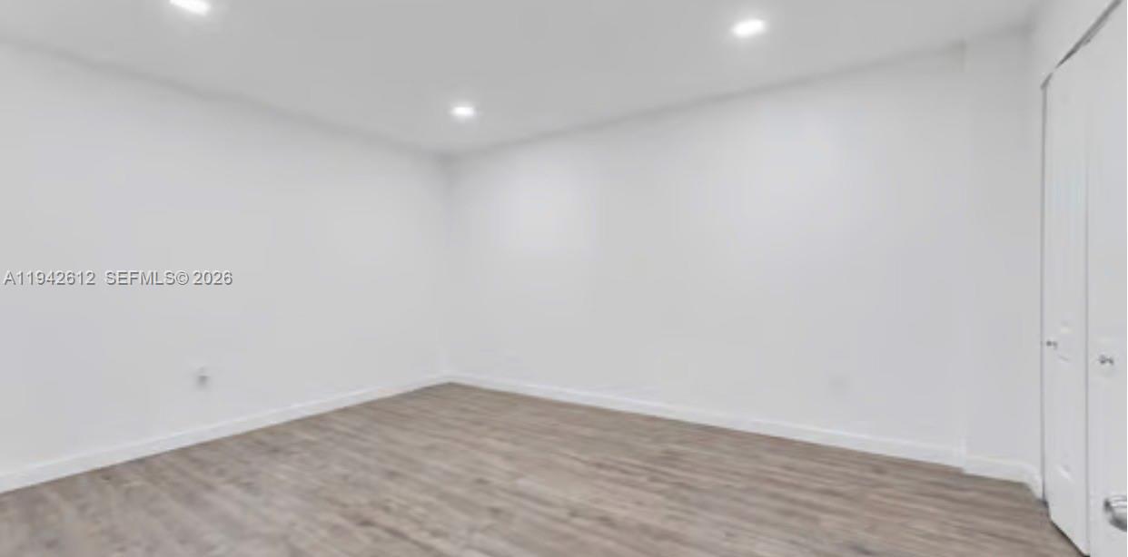 4841 Northwest 7th Street, Unit 3034 Miami, FL 33126 - Photo 27 of 35 a view of an empty room