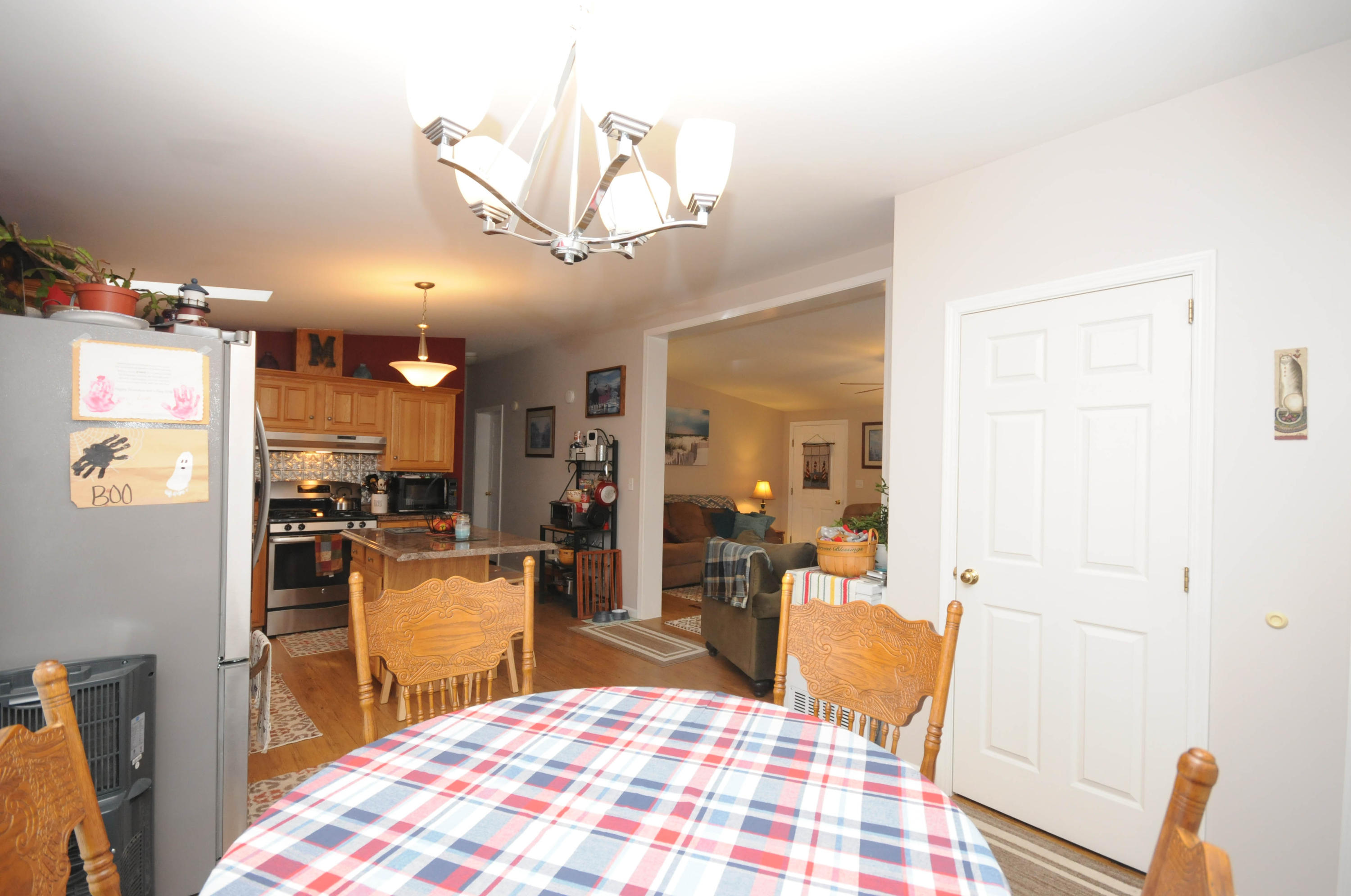 224 Main Street Prospect Harbor, ME 04669 - Photo 10 of 32 DSC_3370