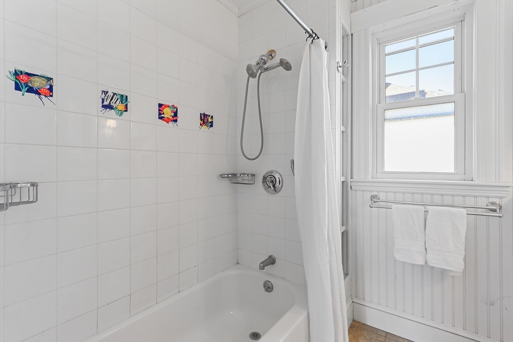 9 Oakley Road Belmont, MA 02478 - Photo 27 of 36 Gallery Image 27