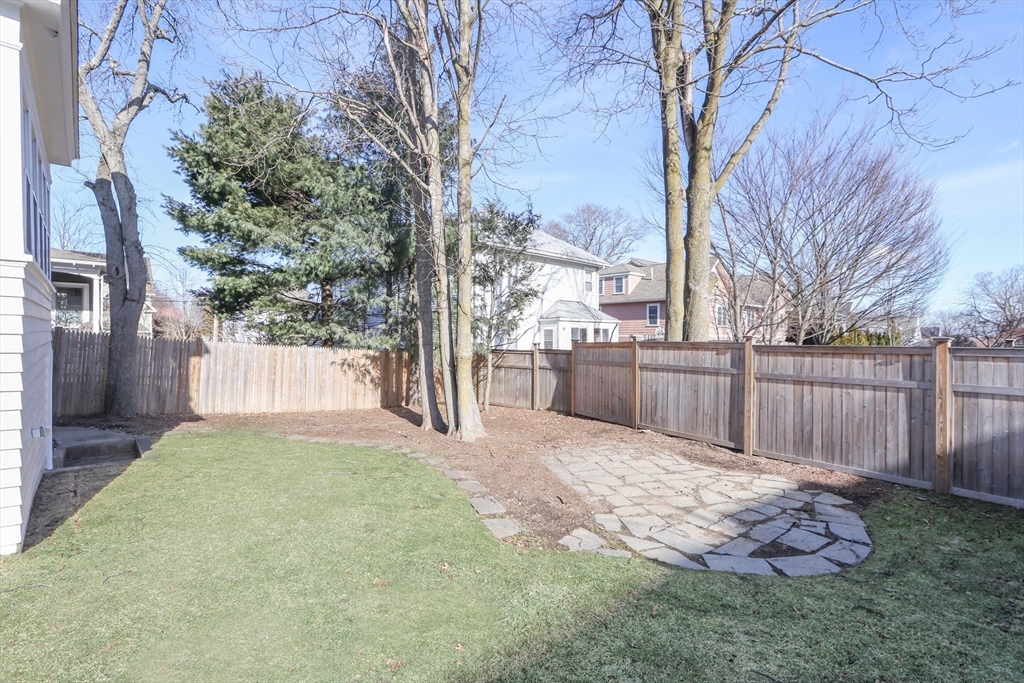 9 Oakley Road Belmont, MA 02478 - Photo 31 of 36 Gallery Image 31