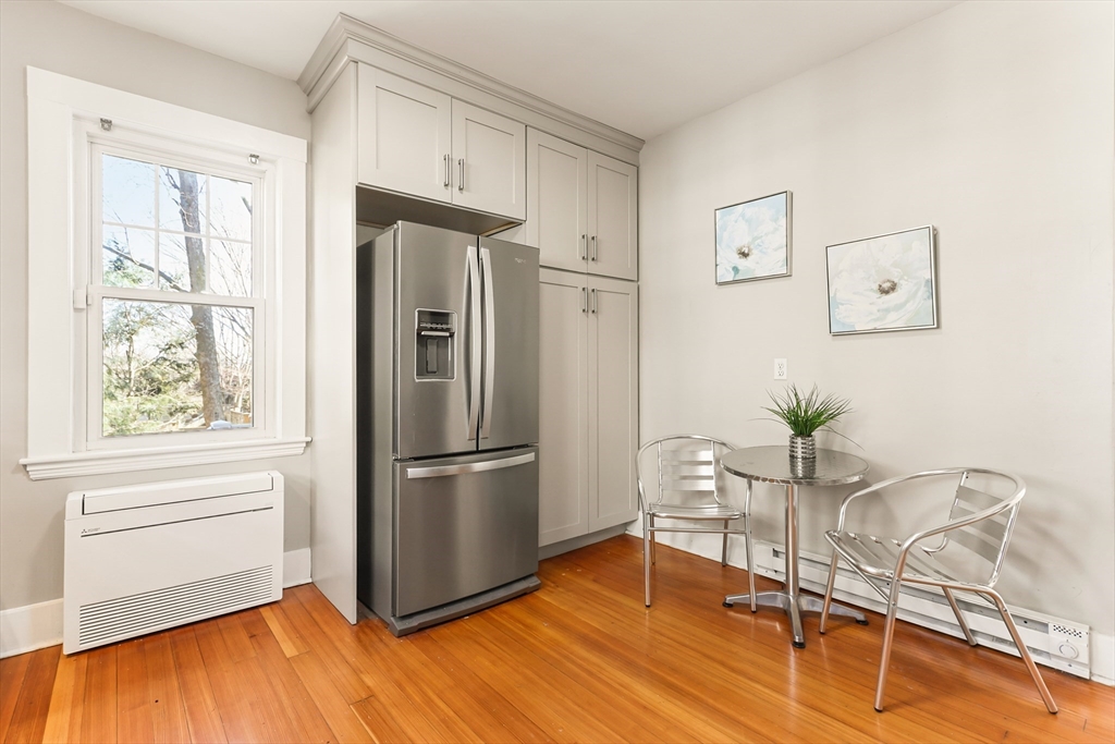 9 Oakley Road Belmont, MA 02478 - Photo 5 of 36 Gallery Image 5