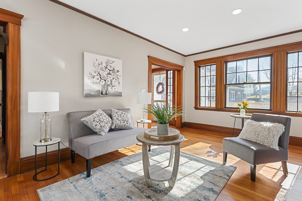 9 Oakley Road Belmont, MA 02478 - Photo 8 of 36 Gallery Image 8