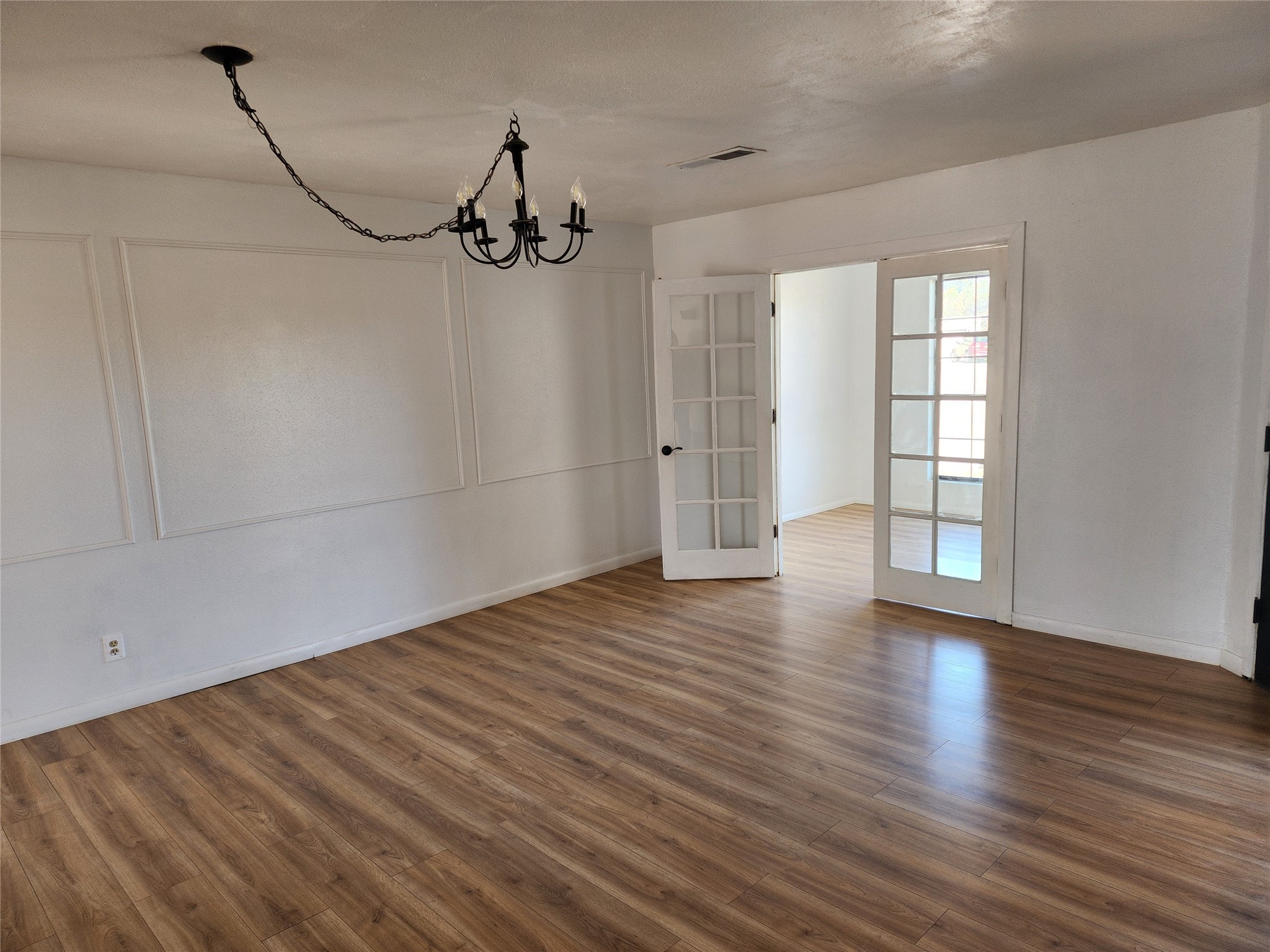 405 Godfrey Avenue Rio Communities, NM 87002 - Photo 5 of 38 Entry Room