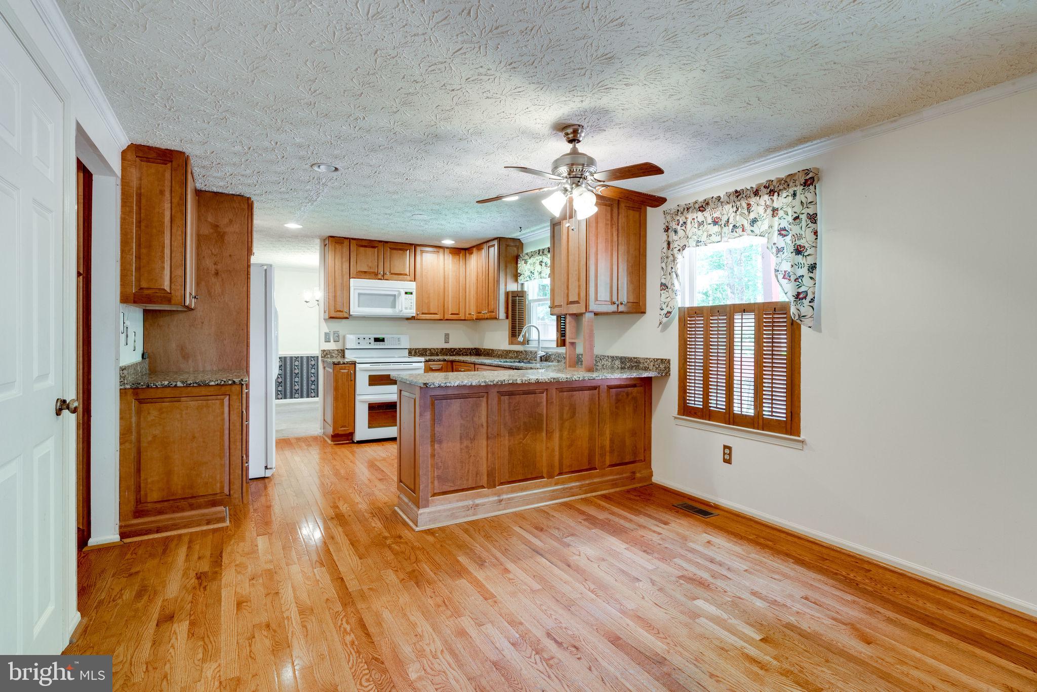 8698 Young Court Springfield, VA 22153 - Photo 18 of 53 Gallery Image 18