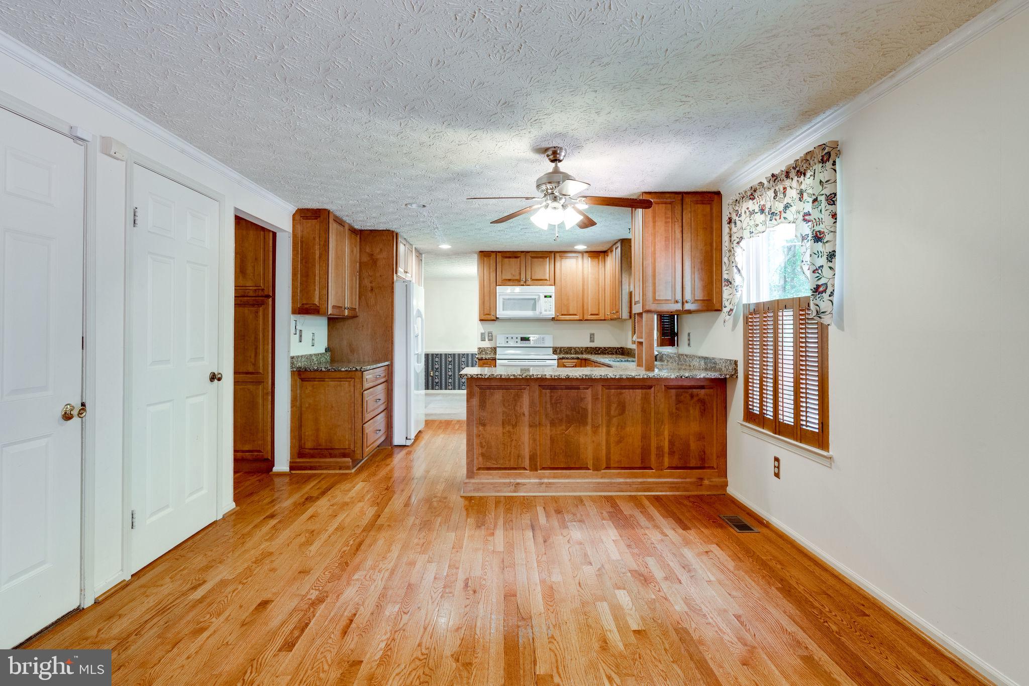 8698 Young Court Springfield, VA 22153 - Photo 19 of 53 Gallery Image 19