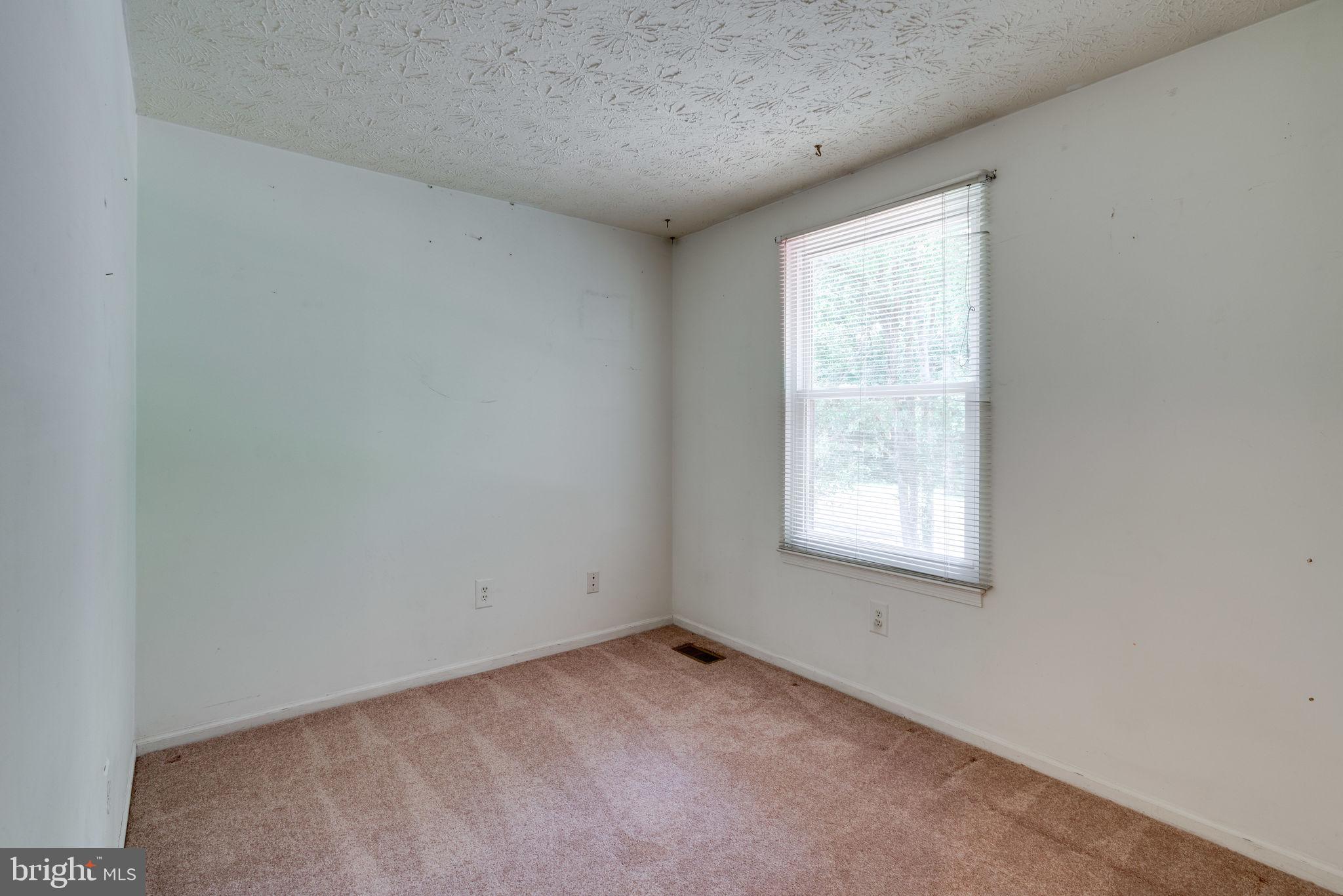 8698 Young Court Springfield, VA 22153 - Photo 30 of 53 Gallery Image 30