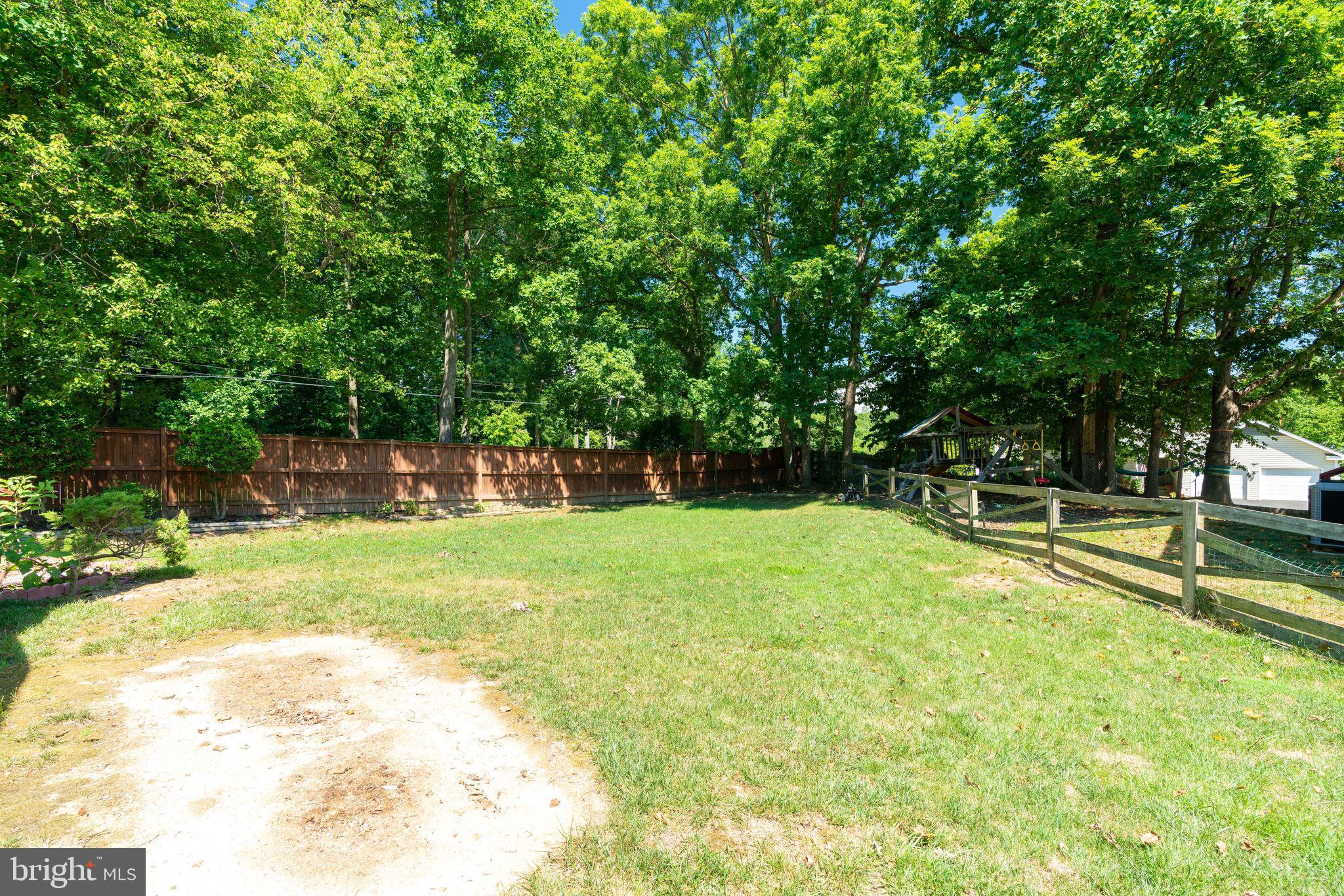 8698 Young Court Springfield, VA 22153 - Photo 47 of 53 Gallery Image 47