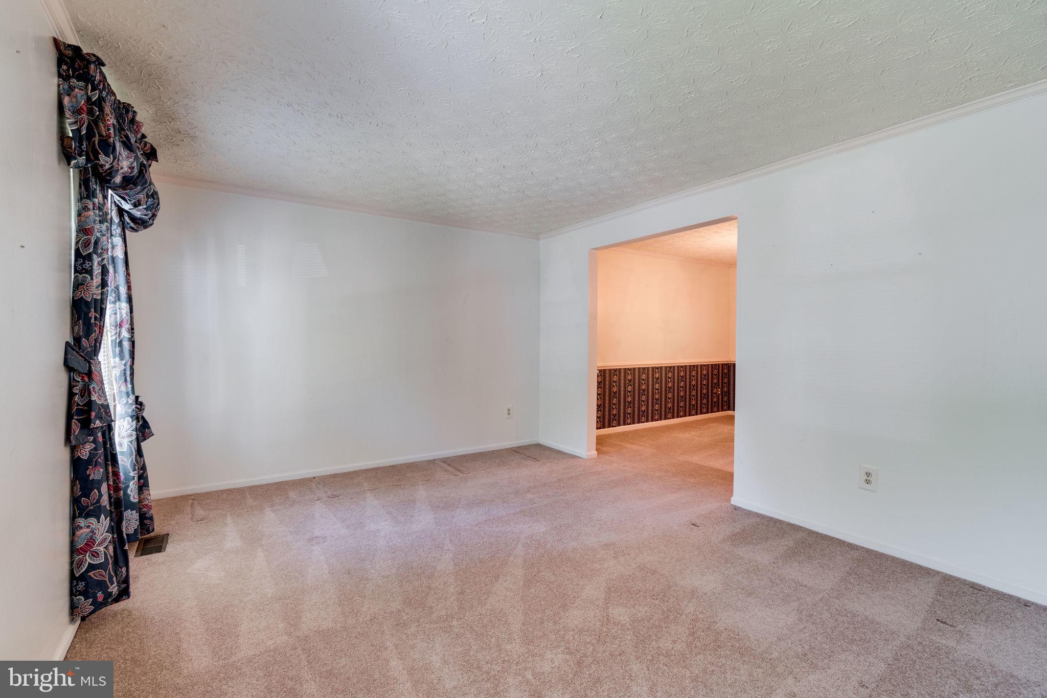 8698 Young Court Springfield, VA 22153 - Photo 8 of 53 Gallery Image 8