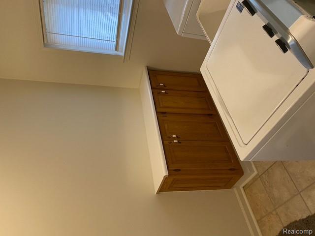 504 East Clinton Street Howell, MI 48843 - Photo 9 of 22