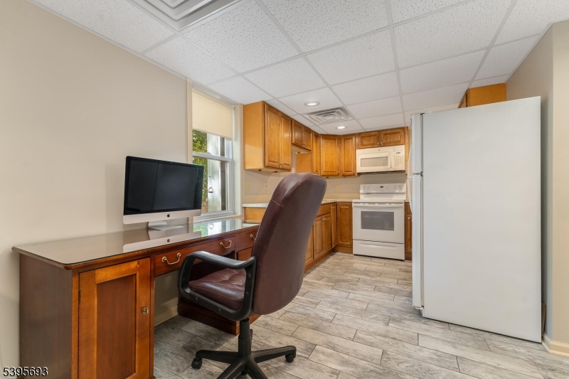 324 Tunnel Road Asbury, NJ 08802 - Photo 13 of 26