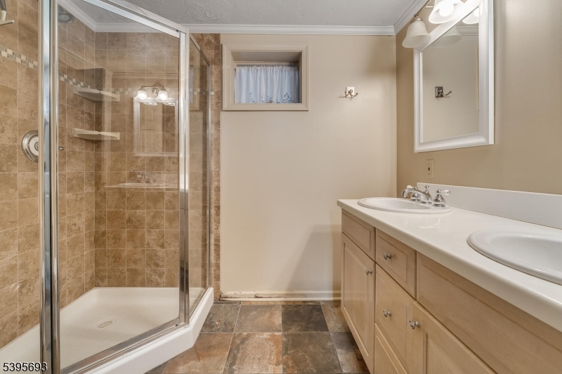 324 Tunnel Road Asbury, NJ 08802 - Photo 9 of 26