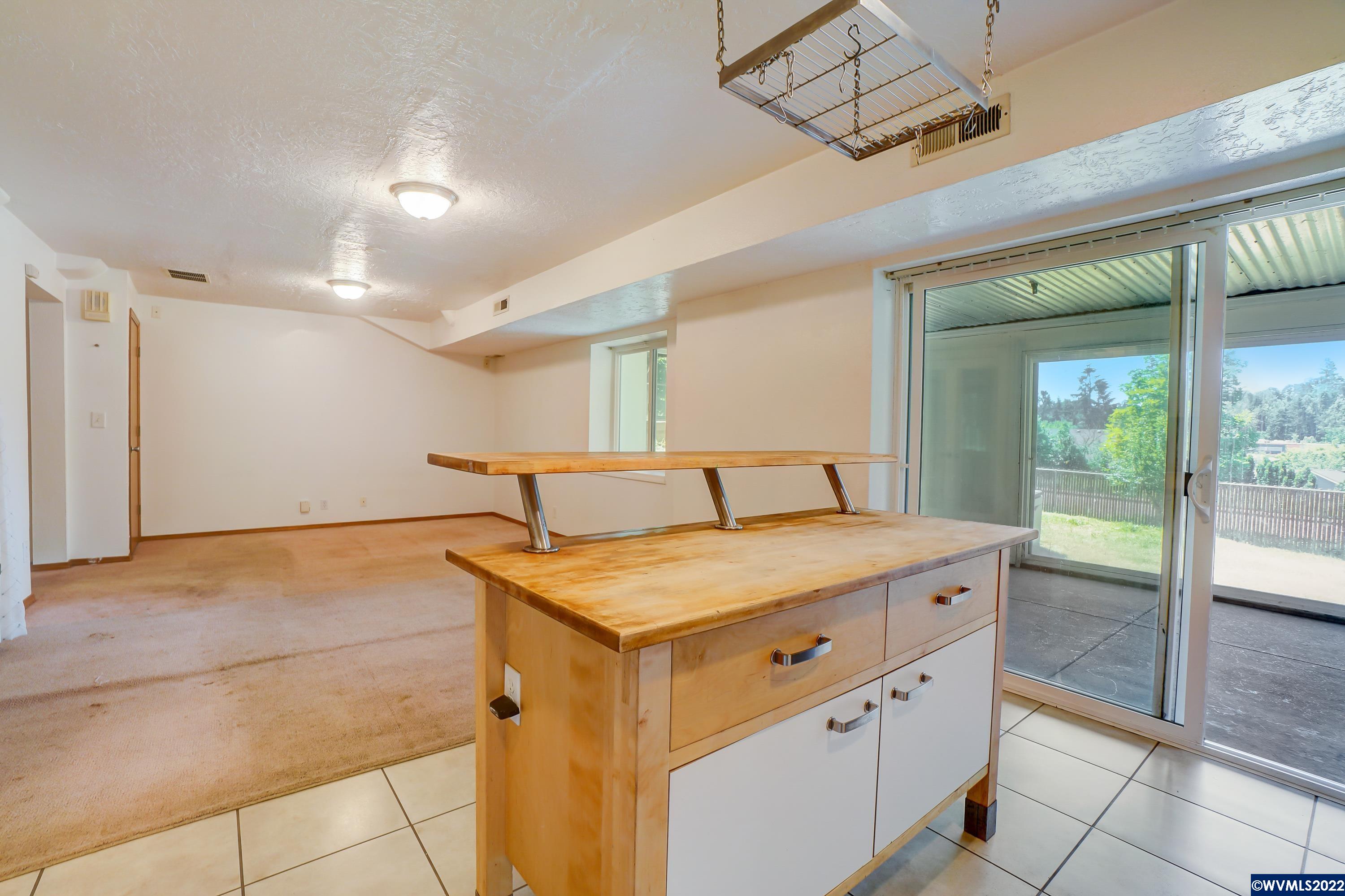5183 Jones Road Southeast Salem, OR 97306 - Photo 38 of 42 Gallery Image 38