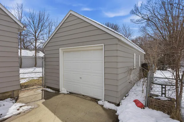 $245,000 | 1221 5th Street South, Moorhead, MN 56560