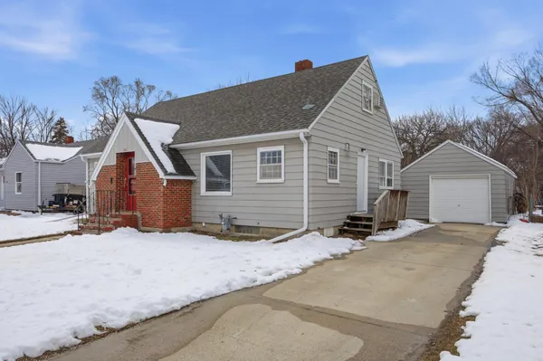 $245,000 | 1221 5th Street South, Moorhead, MN 56560