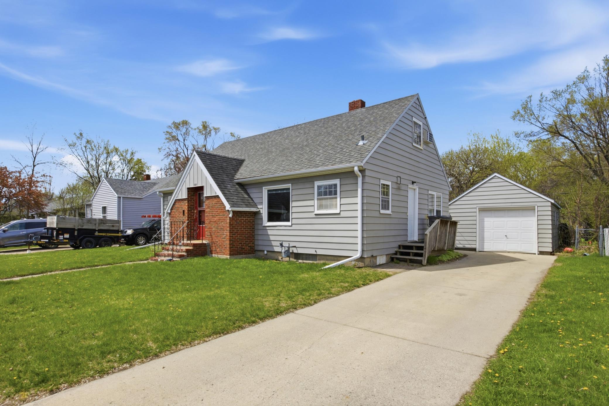 1221 5th Street South Moorhead, MN 56560 - Photo 3 of 33