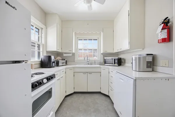 $245,000 | 1221 5th Street South, Moorhead, MN 56560