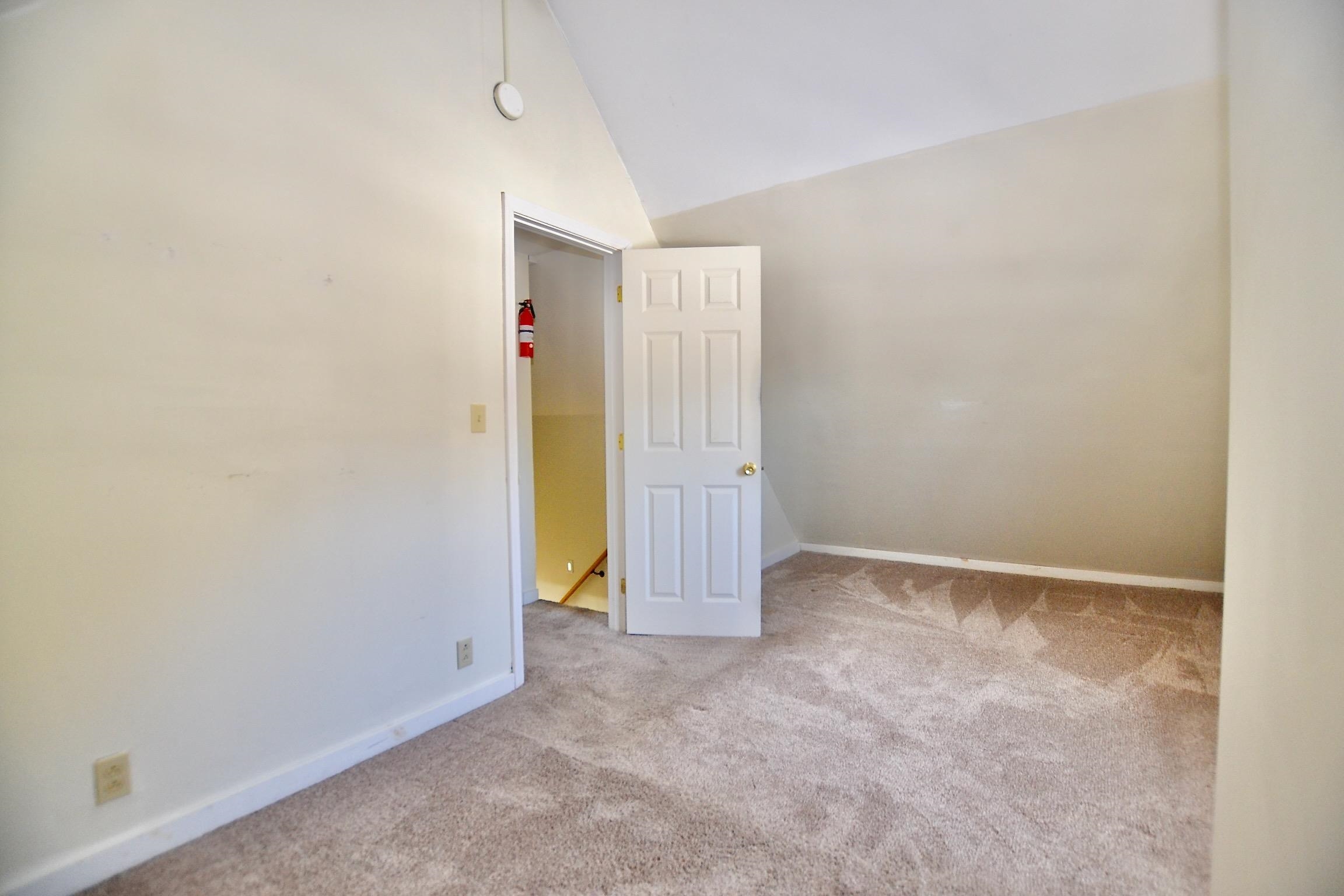 896 Highway 2 Middlesex, VT 05602 - Photo 17 of 38