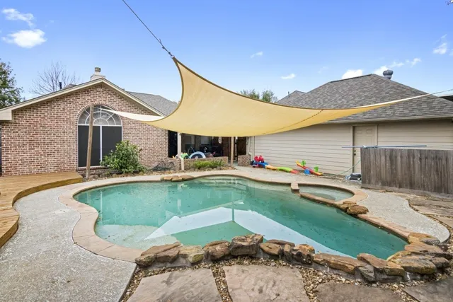 $409,000 | 1418 Ed Watson Lane, Deer Park, TX 77536