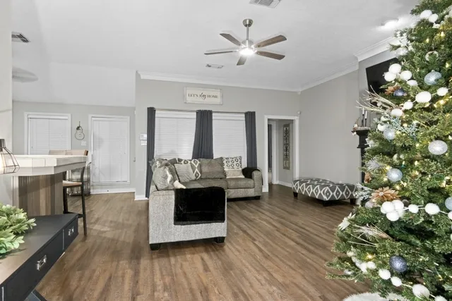 $409,000 | 1418 Ed Watson Lane, Deer Park, TX 77536