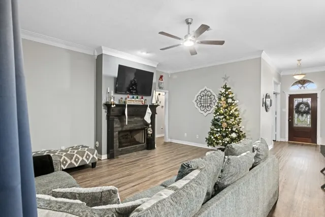 $409,000 | 1418 Ed Watson Lane, Deer Park, TX 77536