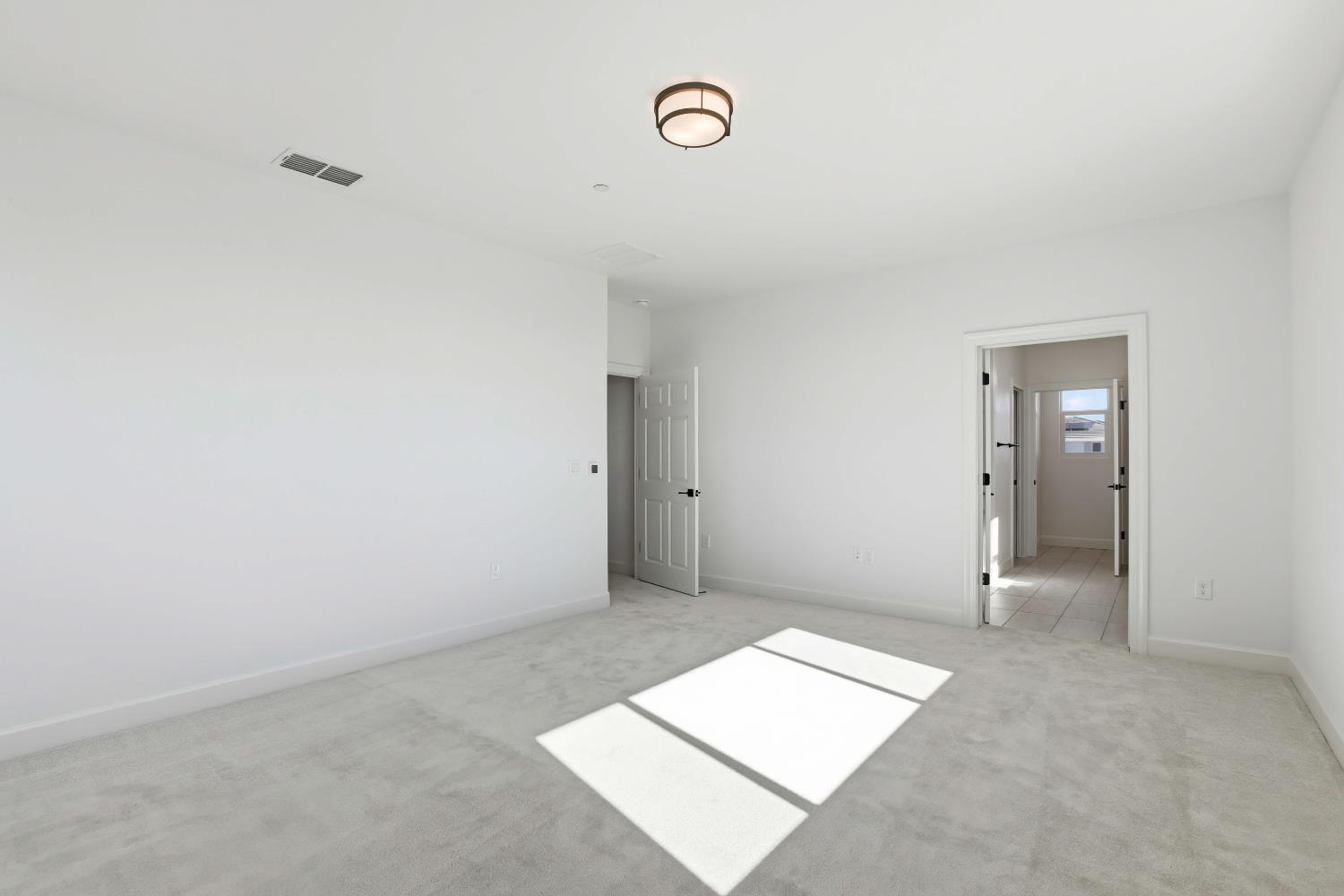 3195 Splendor Drive Lincoln, CA 95648 - Photo 19 of 26 a view of an empty room