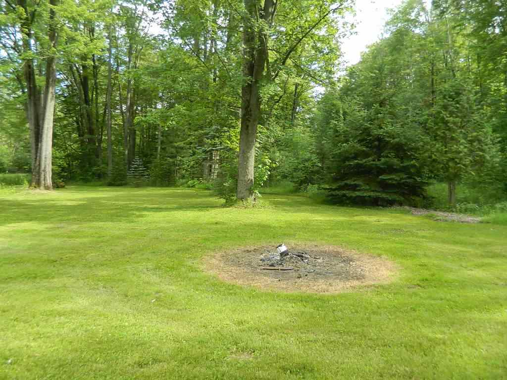 2280 South Loomis Road Mount Pleasant, MI 48858 - Photo 30 of 31 1863659-29.JPG