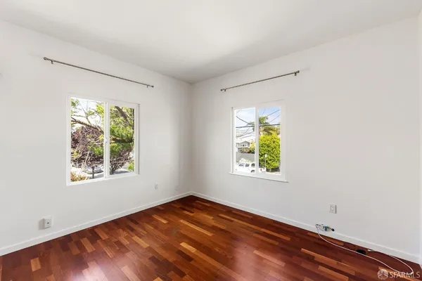 $2,650 | 906 40th Street, Emeryville, CA 94608
